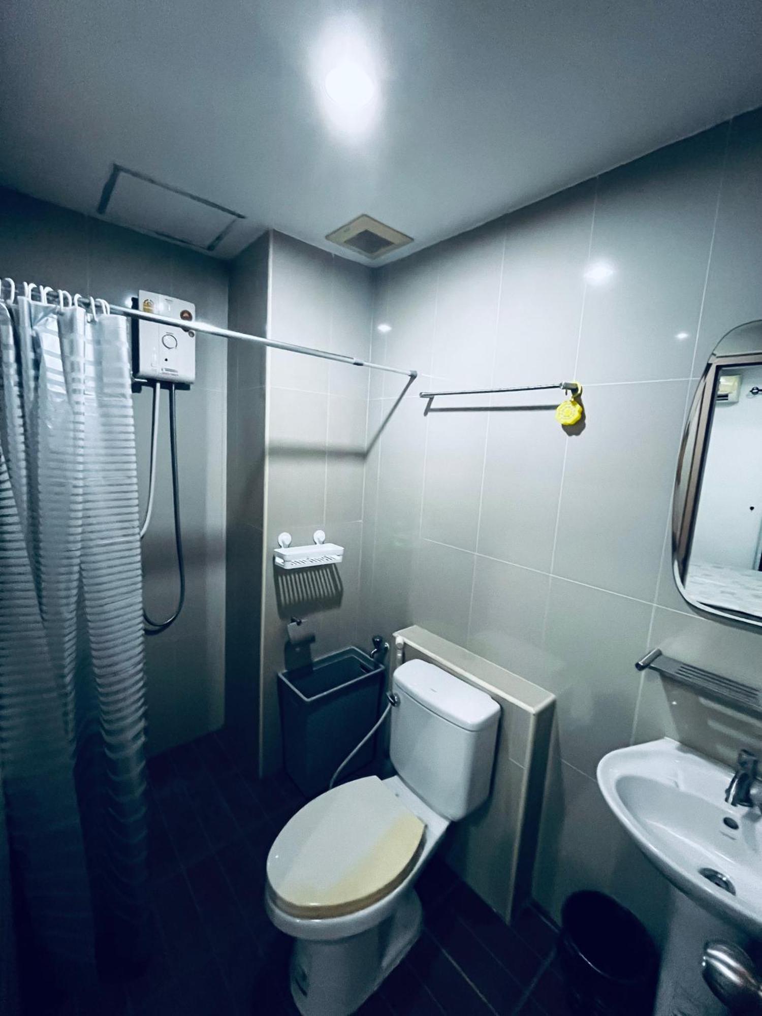 The European House Pattaya Bed & Breakfast Bagian luar foto