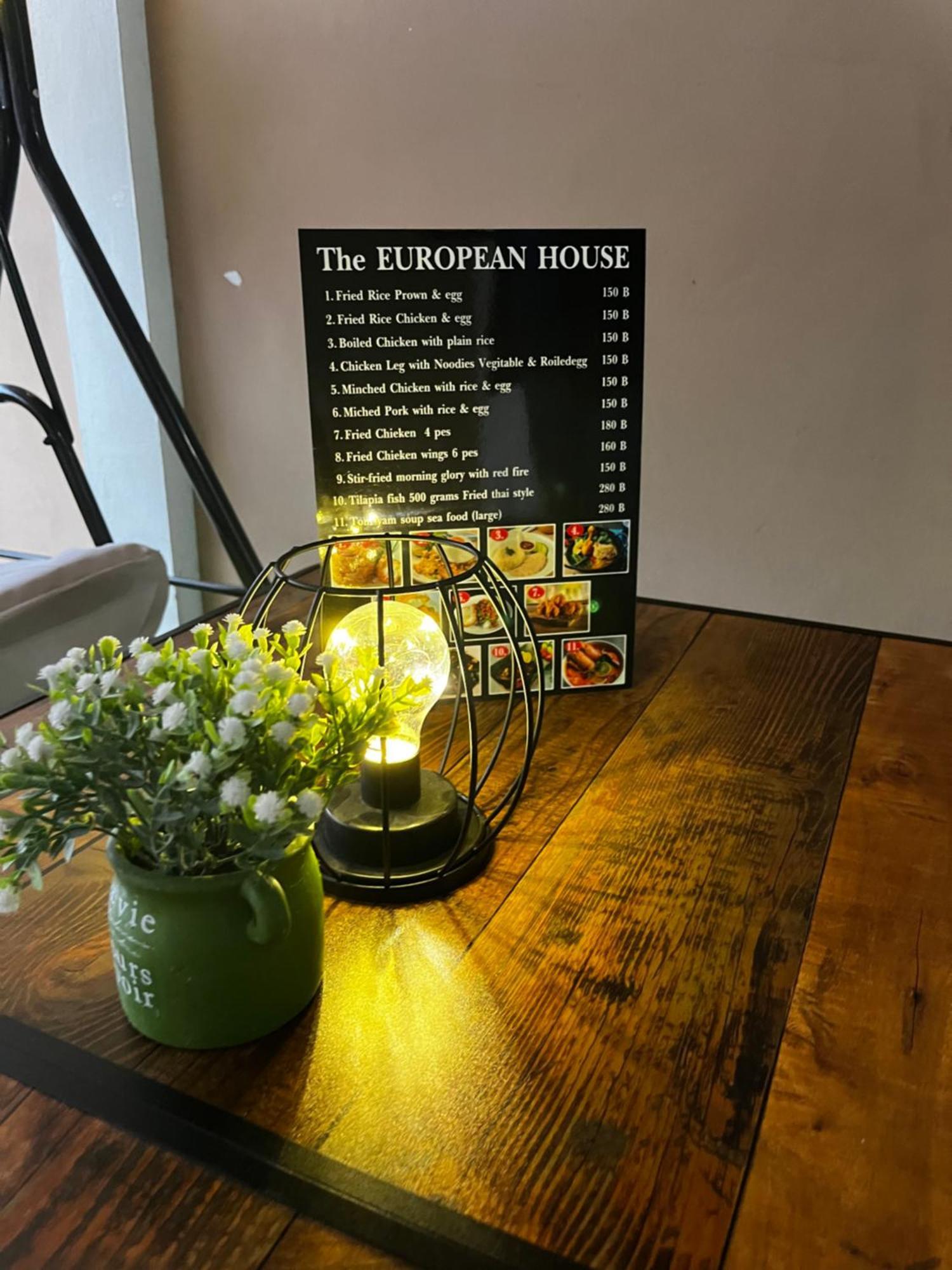 The European House Pattaya Bed & Breakfast Bagian luar foto